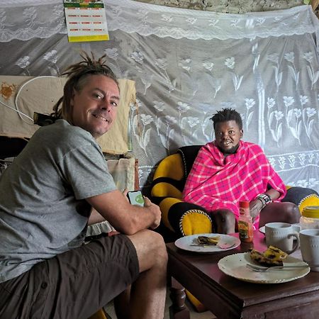 Maasai Homestay Camping Sekenani ภายนอก รูปภาพ