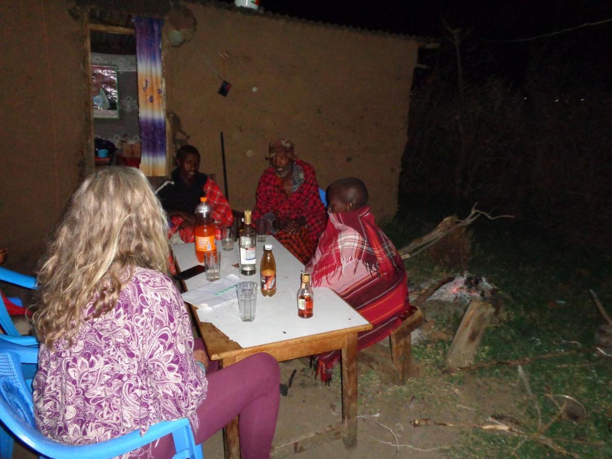 Maasai Homestay Camping Sekenani ภายนอก รูปภาพ