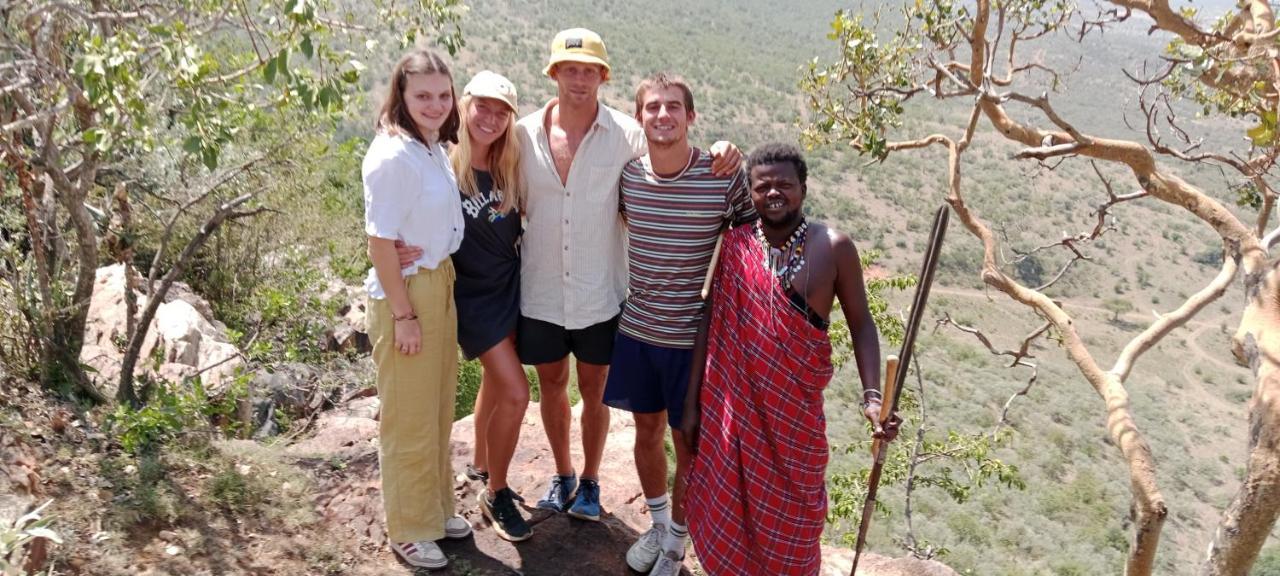 Maasai Homestay Camping Sekenani ภายนอก รูปภาพ