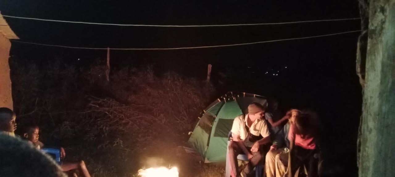 Maasai Homestay Camping Sekenani ภายนอก รูปภาพ