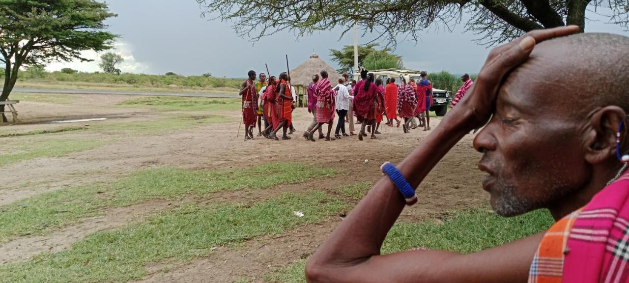 Maasai Homestay Camping Sekenani ภายนอก รูปภาพ