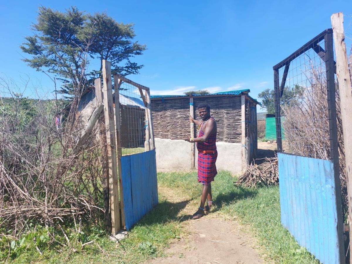 Maasai Homestay Camping Sekenani ภายนอก รูปภาพ
