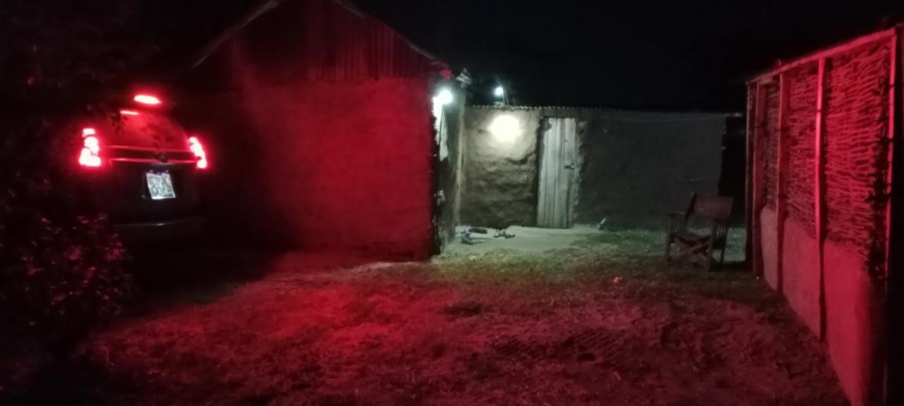 Maasai Homestay Camping Sekenani ภายนอก รูปภาพ